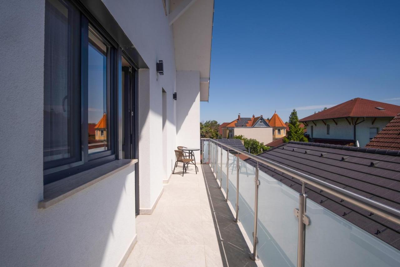 Myflat Premium Resort Siofok Bagian luar foto
