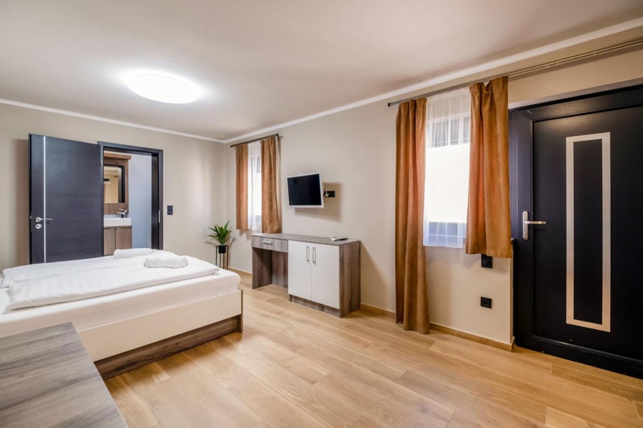 Myflat Premium Resort Siofok Bagian luar foto